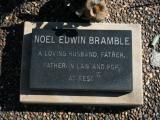 image of grave number 858448
